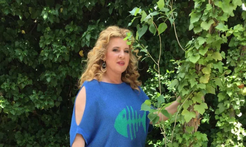 ΕΡΤ: Χαμός με την Αθηνά Καμπάκογλου - Ποιοι θέλουν να τη στείλουν σε ψυχίατρο;