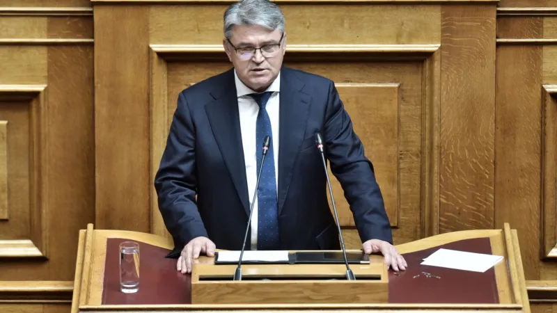 Δ. Νατσιός στη Βουλή για πυρκαγιές: Στοπ στο χάος αρμοδιοτήτων – Το μόνο που βλέπουμε είναι «μαύρη ανάπτυξη» στο χρώμα του κάρβουνου