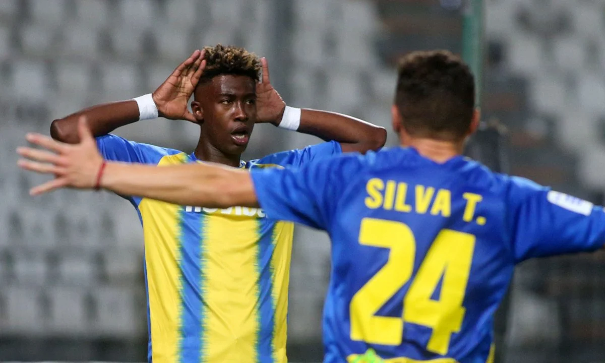 Πανσερραϊκός - Παναιτωλικός 1-1: Ο σωτήρας Πέδρο και το μάθημα στα «λιοντάρια»