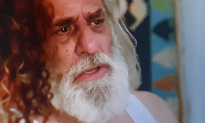 Η παραλία: Χαμός στο Twitter με τον Γιώργο Νινιό