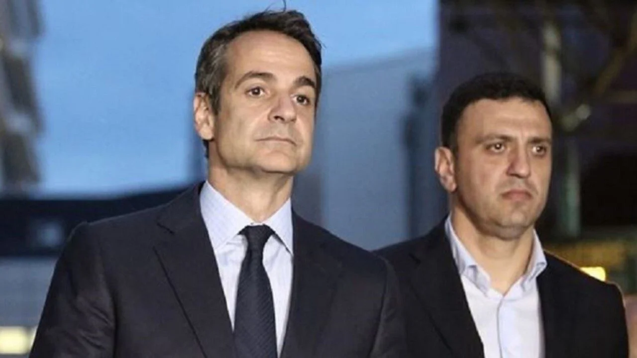 Κυβέρνηση: «Διακοσμητικός» και ανεπιθύμητος ο Βασίλης Κικίλιας στο υπουργείο - Κλήθηκαν 15 υπουργοί, υφυπουργοί, ο Αγοραστός και στελέχη του στρατού.