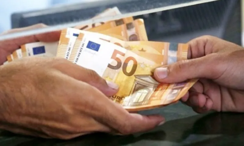 Συνταξιούχοι: Έρχεται οικονομική ενίσχυση έως και 200 ευρώ - Ποιοι οι δικαιούχοι