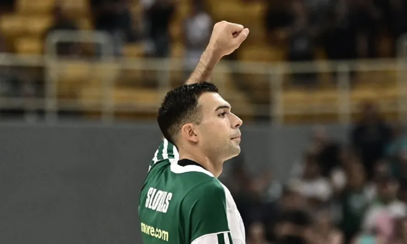 Σλούκας: Έτσι τον υποδέχθηκε το ΟΑΚΑ (vid)
