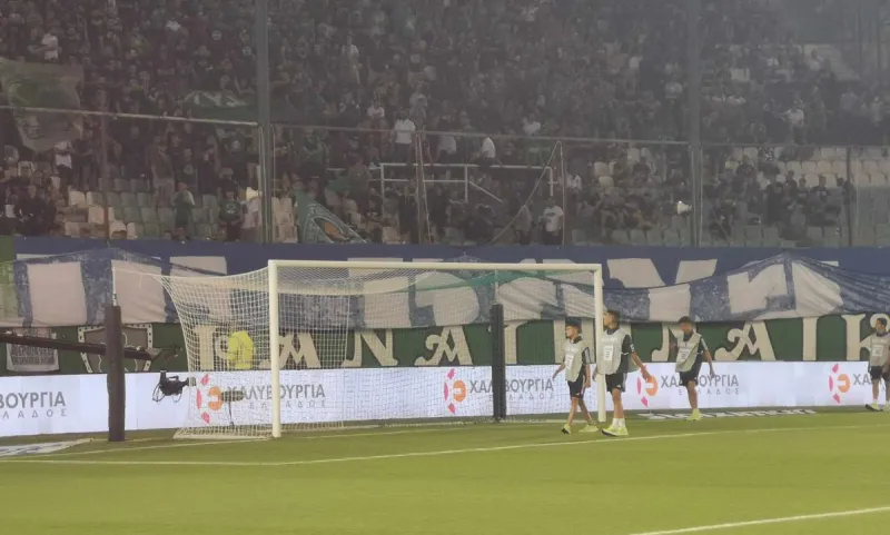 Ανοίχτηκε το πανό των Bad Blue Boys στη Λεωφόρο πριν το Παναθηναϊκός-ΑΕΚ! Έφυγε η Ένωση για λίγο από το γήπεδο!