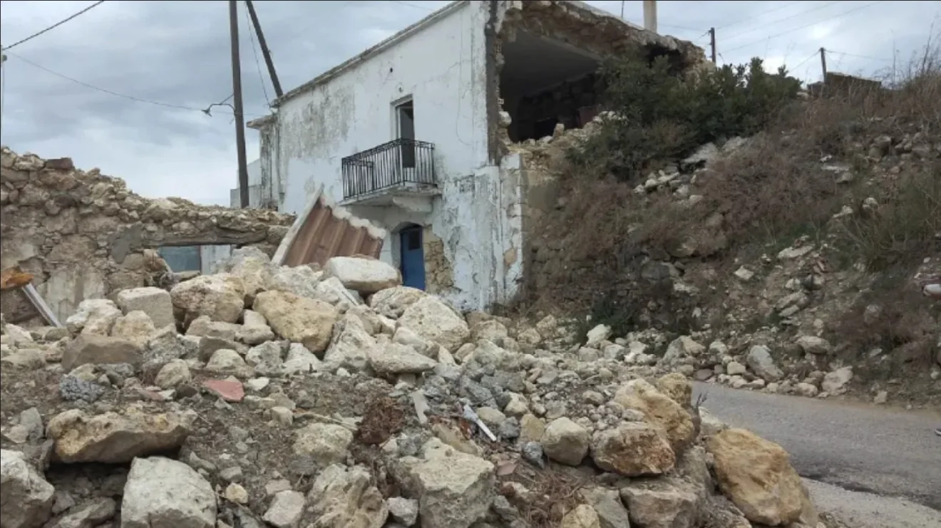 Σεισμόπληκτοι από το Αρκαλοχώρι είδαν τις αποζημιώσεις τους να κάνουν «φτερά» - Εκτιμούν ότι τα ίδια θα πάθουν και οι πλημμυροπαθείς.