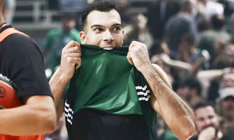 Τόσα λεπτά έπαιξε ο Σλούκας στο Παναθηναϊκός - Ολυμπιακός