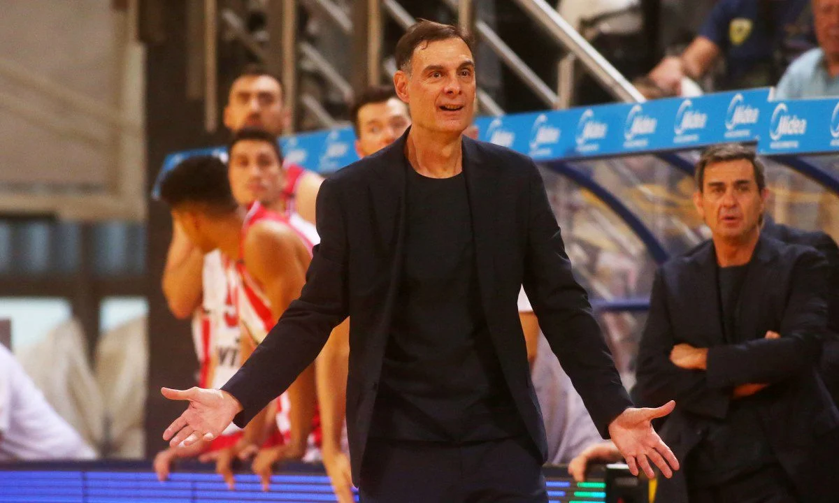 Ο Γιώργος Μπαρτζώκας έχει να αντιμετωπίσει πολλά προβλήματα τραυματισμών και ένα ακόμα για τη διαιτησία. Στο παρόν και το μέλλον.