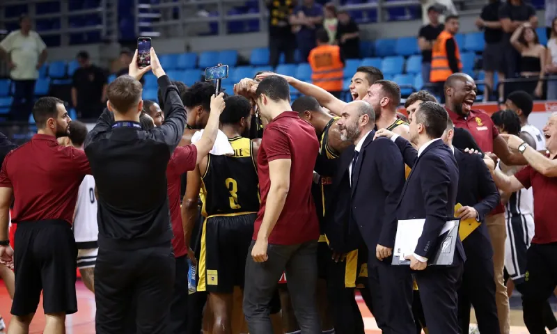 Ντινάμο Σάσαρι - ΑΕΚ: Το κανάλι μετάδοσης του αγώνα - Ποιος περιγράφει