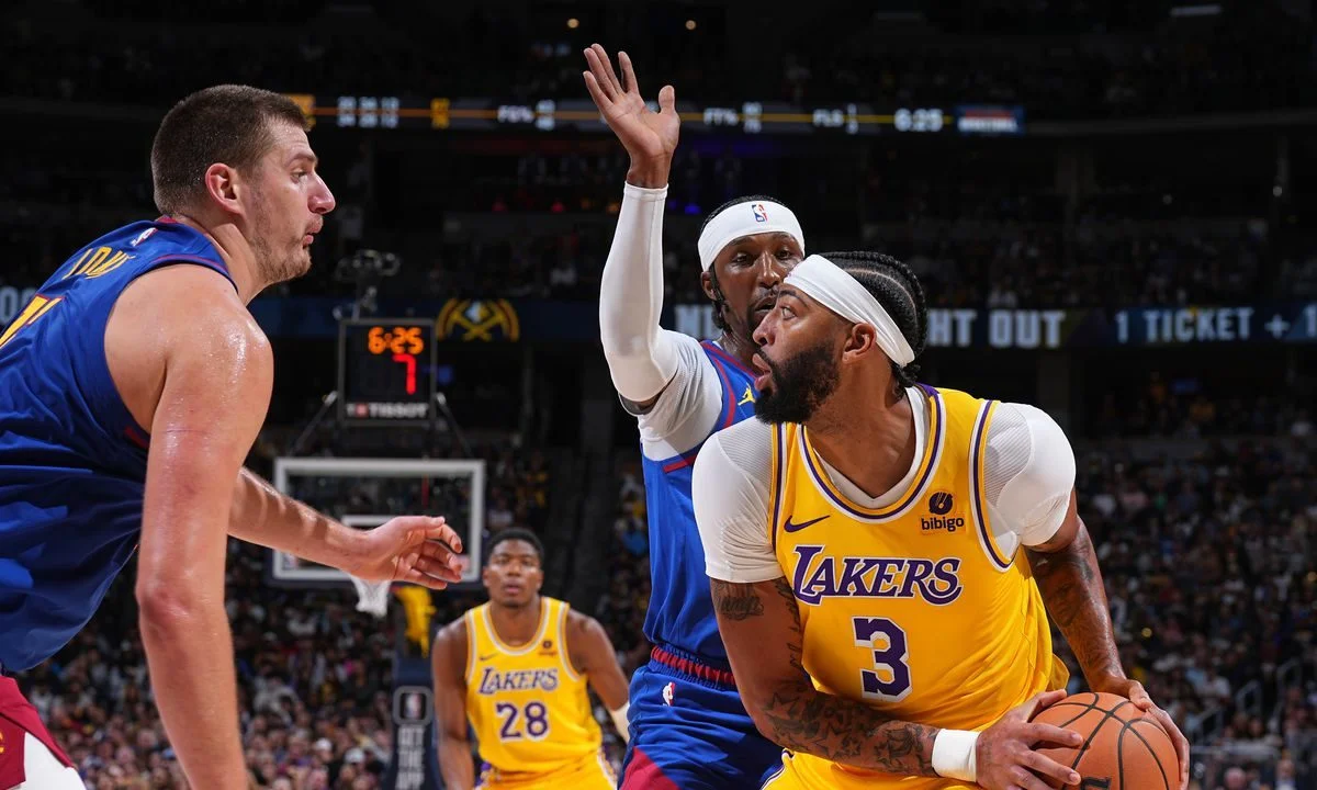 NBA Αποτελέσματα: Εύκολο βράδυ για τους Νάγκετς κόντρα στους Λέικερς – Πήραν τη ματσάρα απέναντι στους Γουόριορς οι Σανς!