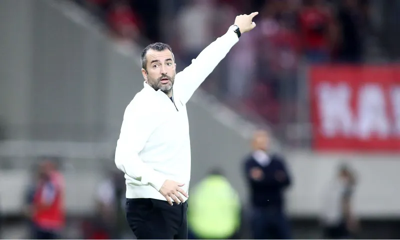 Ολυμπιακός - ΠΑΟΚ: Ανέλαβε την ευθύνη ο Ντιέγκο Μαρτίνεθ αλλά ένα συγγνώμη δεν είπε