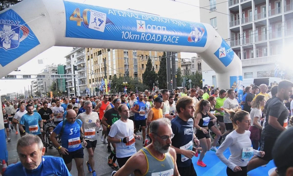 Δυναμικό παρών έδωσε ο ΟΠΑΠ στον 40ο Αυθεντικό Μαραθώνιο της Αθήνας. Η εφετινή, επετειακή διοργάνωση ήταν μια γιορτή του αθλητισμού