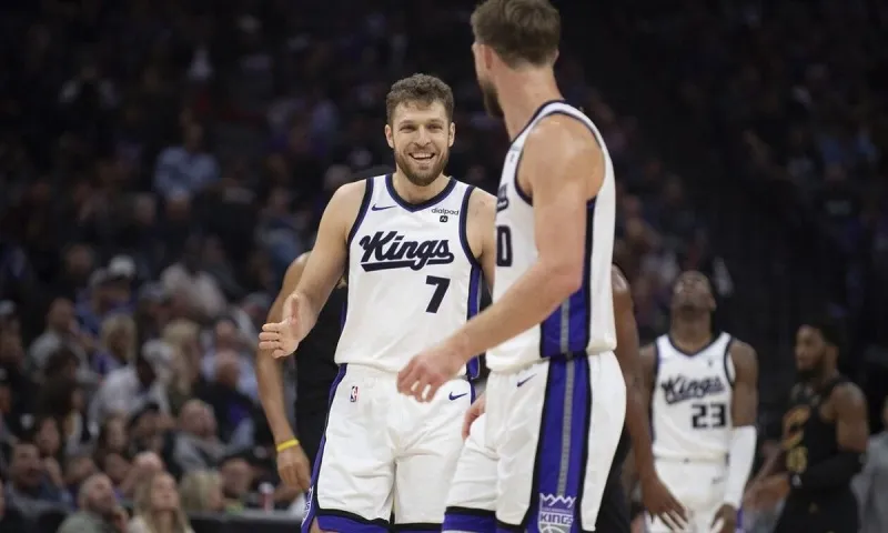 NBA Αποτελέσματα: Νίκη για τους Κινγκς με καλό Βεζένκοφ – Συνεχίζουν οι Σέλτικς με νίκες!