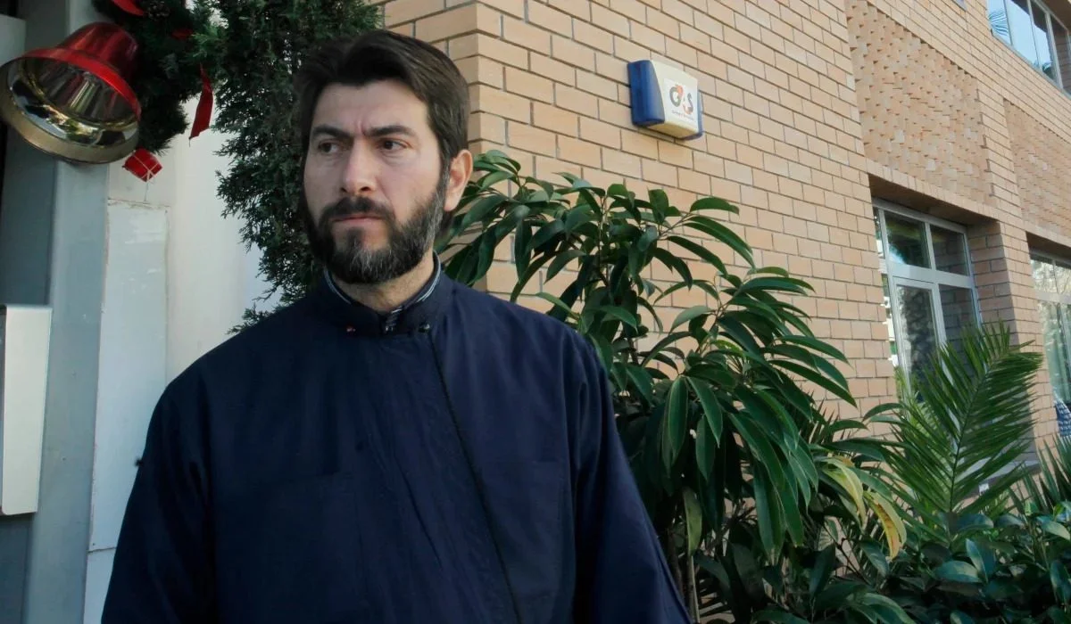 Κιβωτός του Κόσμου: «Είπα ψέματα για τον πατέρα Αντώνιο, ποτέ δε με πείραξε», λέει τώρα ο καταγγέλλων για ασέλγεια - Μιλούν για σχέδιο καταστροφής της Δομής!