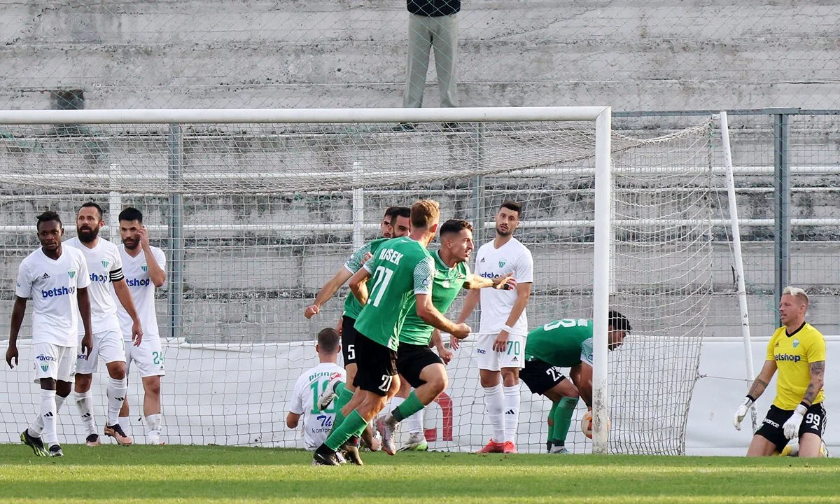 Super League 2: Γκέλαρε ο Λεβαδειακός - Μείωσε η Νίκη Βόλου