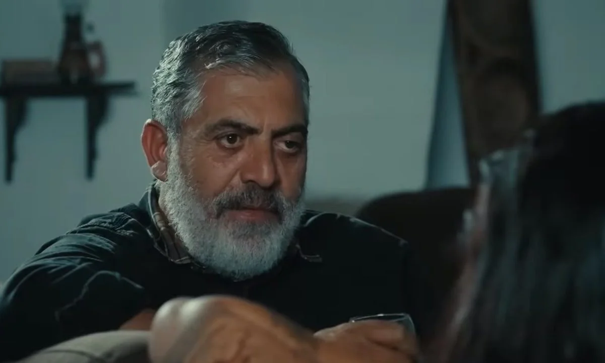 Η γη της ελιάς επόμενα επεισόδια: Άγριος εκβιασμός της Ειρήνης στον Δημοσθένη για τον αδελφό της