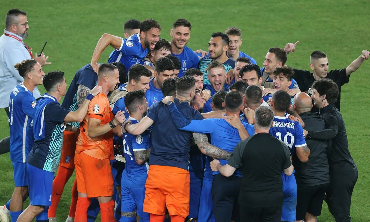 Η τύχη γύρισε την πλάτη στην Εθνική Ελλάδας, καθώς αν καταφέρει να περάσει το Καζακστάν, θα αγωνιστεί εκτός έδρας με τον νικητή του ζευγαριού Γεωργία-Λουξεμβούργο, με έπαθλο το εισιτήριο που οδηγεί στο EURO 2024.
