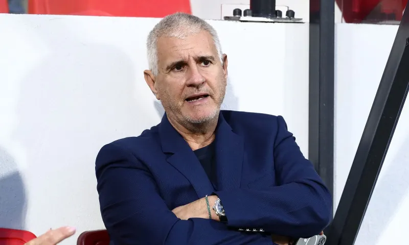 Ολυμπιακός: Γελάνε και τα μουστάκια του Κορδόν με τον παιχταρά που φέρνει