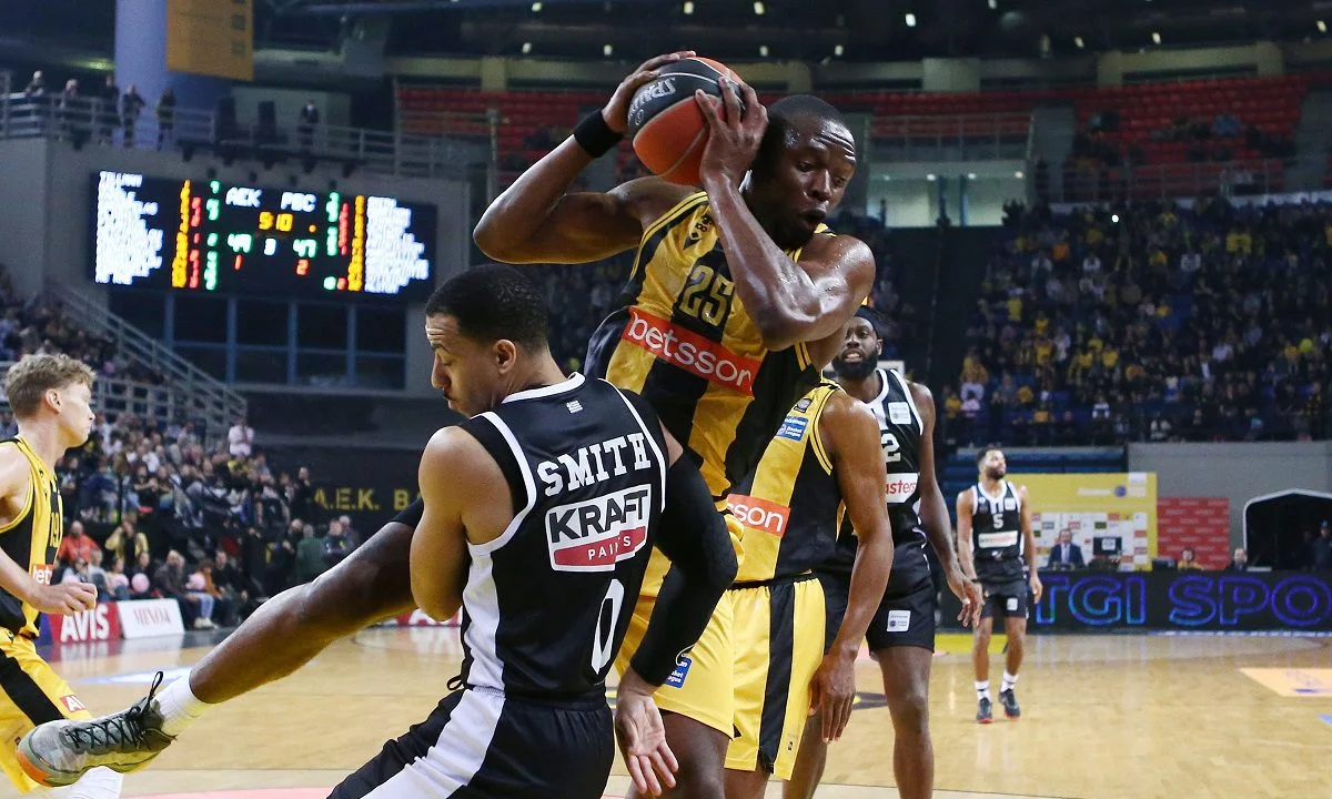 Δείτε πώς διαμορφώθηκε η βαθμολογία στην Basket League, μετά τις νίκες ΑΕΚ και Προμηθέα για την 8η αγωνιστική.