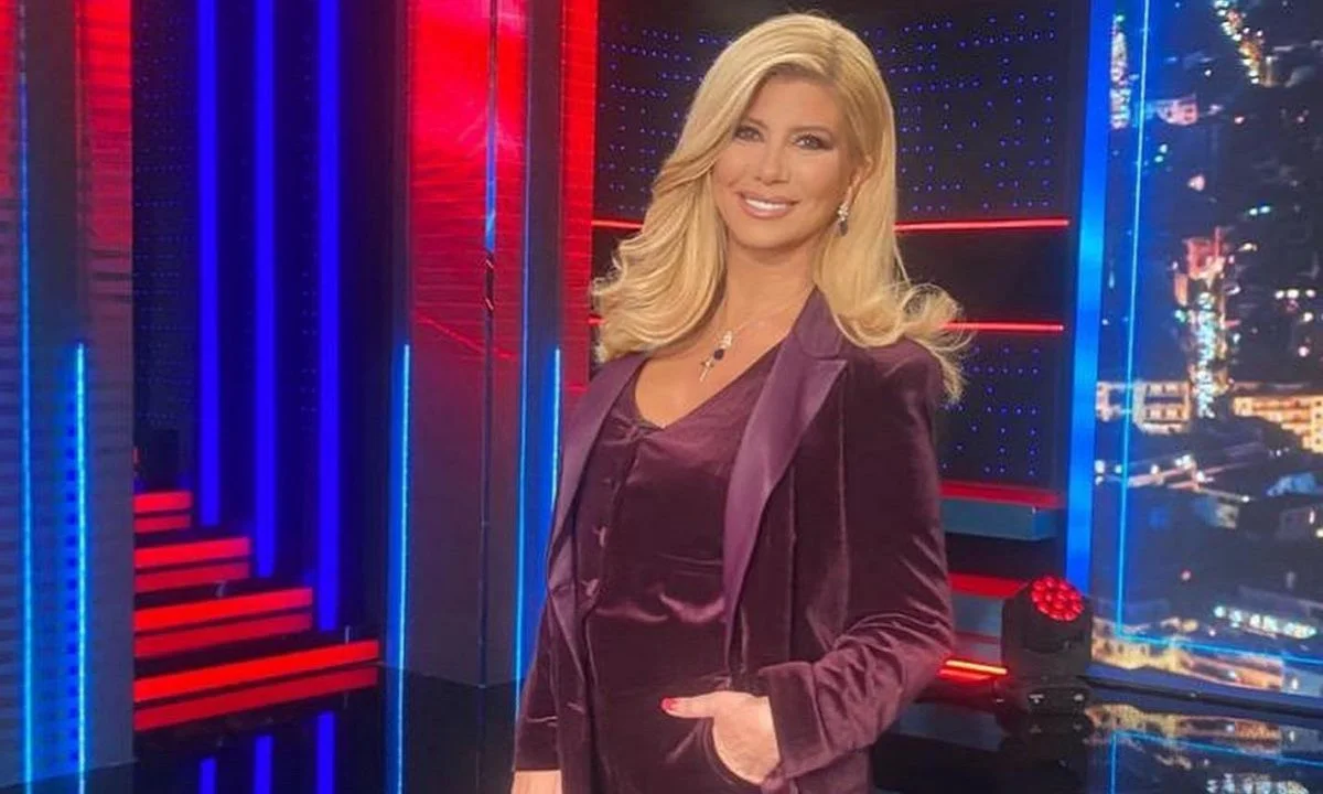 Δεν ξεχνά η Ζήνα Κουτσελίνη- Βάζει φωτιά στην κόντρα της με Ουγγαρέζο και Συνατσάκη