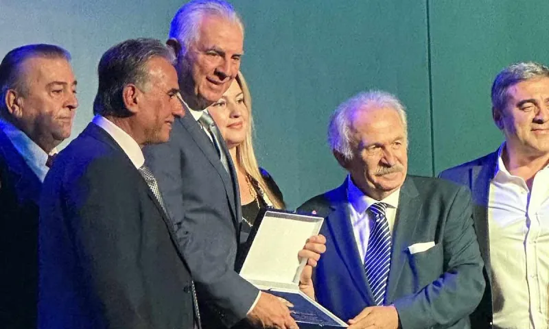 Ανδρέας Παχατουρίδης: Εκδήλωση εθνικοτοπικών συλλόγων του Περιστερίου προς τιμήν του Δημάρχου