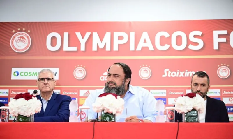 Ολυμπιακός: Αλλαγή δεδομένων - Δεν έχει πει ακόμα το φύγε ο Μαρινάκης στον Μαρτίνεθ