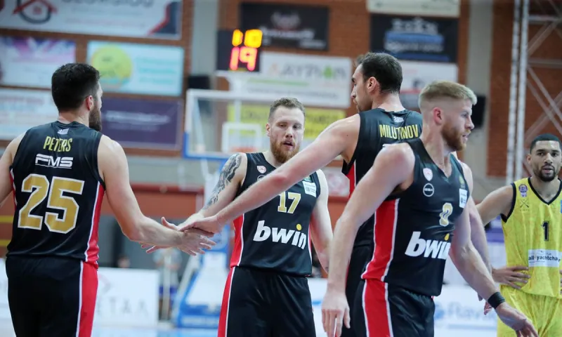 Σαρωτικός ο Ολυμπιακός στο Λαύριο - MVP Μπραζντέικις και τώρα «διαβολοβδομάδα»! (vid)