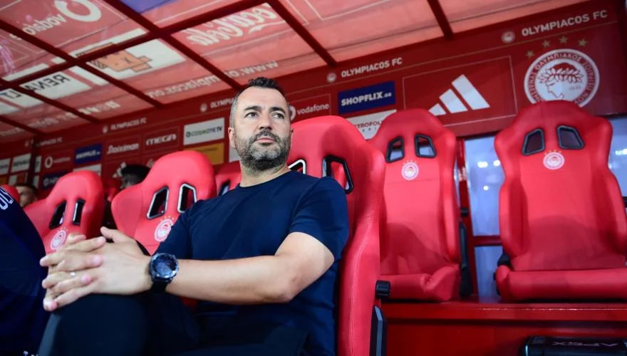 Όχι θα κάτσει να «σκάσει»: Σε ομάδα Champions League ο Μαρτίνεθ. Ο πρώην προπονητής των Πειραιωτών υποψήφιος για τη Σεβίλλη.