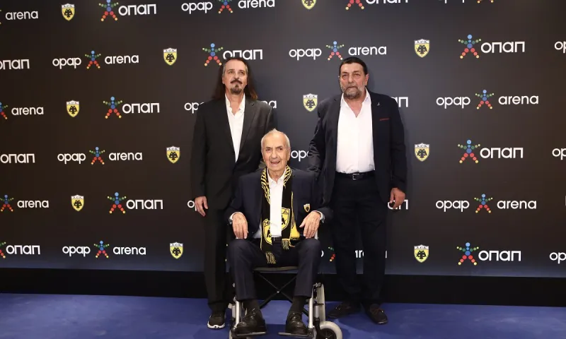 Κώστας Νεστορίδης: Συγκινεί ο γιος του - «Σε περιμένει ο Μίμης και ο Στέλιος…»