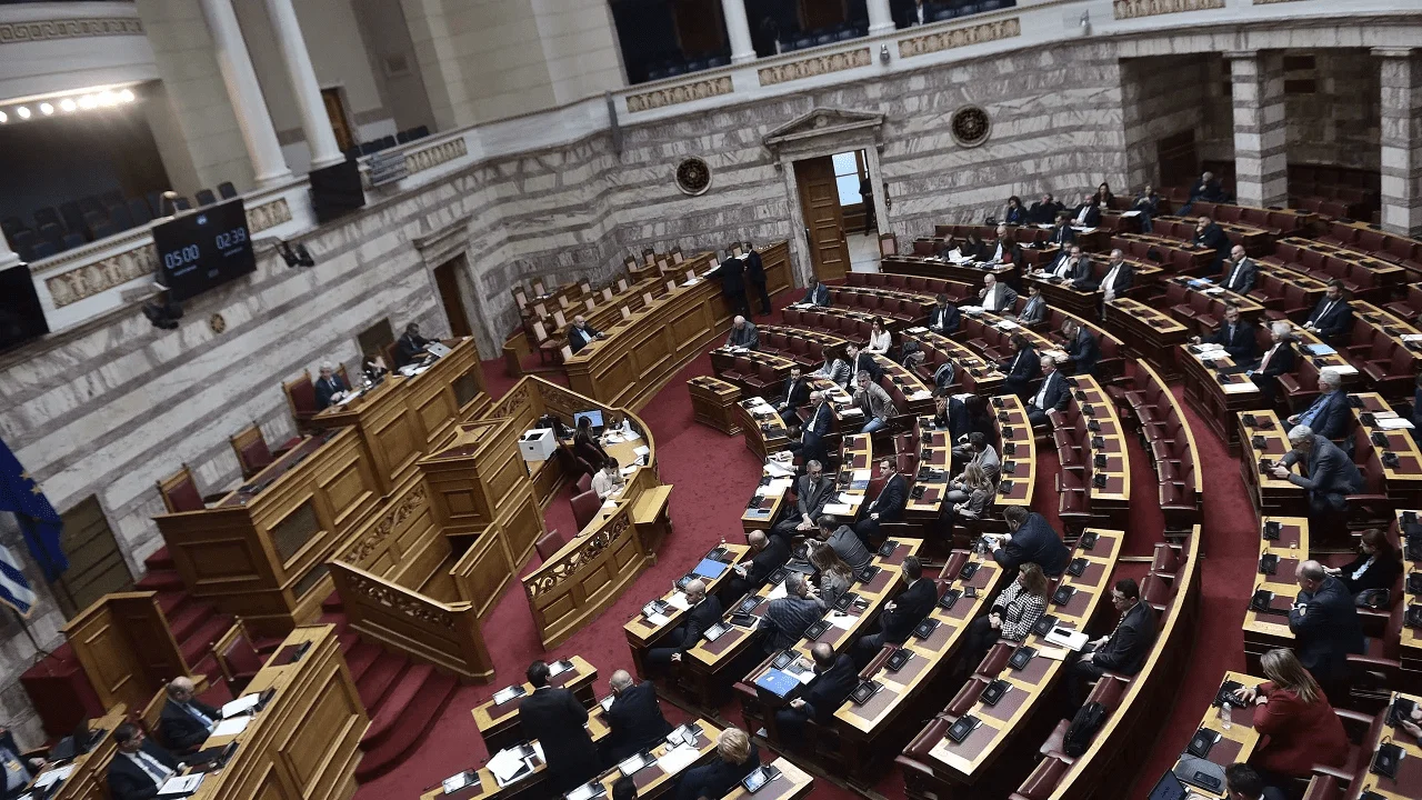 Με 262 ψήφους πέρασε η άθλια τροπολογία Καιρίδη - Η ΝΔ συντάχθηκε με σύσσωμη την αριστερά - Για τους τύπους η διαφωνία Σαμαρά.