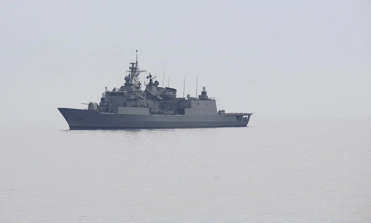 Η Ελλάδα στέλνει φρεγάτα με μέσα αυτοπροστασίας στην Ερυθρά Θάλασσα! «Είναι αυτονόητο ότι διαθέτει τα αναγκαία μέσα αυτοπροστασίας».
