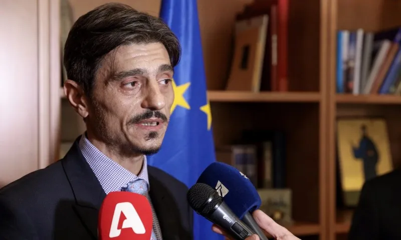 Δημήτρης Γιαννακόπουλος: Συνεχίζει να αποθεώνει τον Ολυμπιακό και δείχνει τον δρόμο!