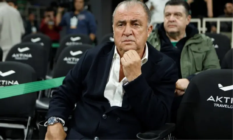 Τούρκοι: Μεγάλο σοκ για τον Φατίχ Τερίμ - Βουρκωμένος έφυγε καθώς οι οπαδοί τον αποδοκίμαζαν