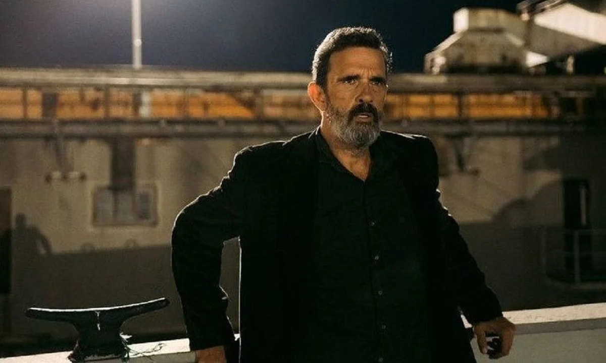Λεωνίδας Κακούρης: Όλη η αλήθεια για το τέλος της συνεργασίας του αγαπημένου ηθοποιού με τον Χουβαρδά-Αποκάλυψη για το σοκαριστικό βίντεο.