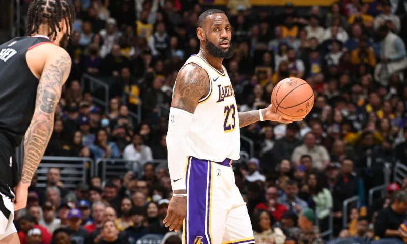 NBA Αποτελέσματα: Μεγάλη νίκη για τους Λέικερς – Καλός ο Βεζένκοφ στην ήττα των Κινγκς!