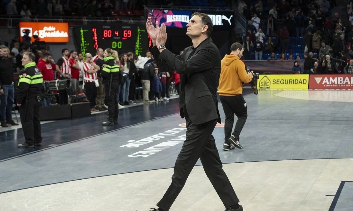 Ολυμπιακός: Θα συνεχίσει ο Μπαρτζώκας να δουλεύει δύο ομάδες;