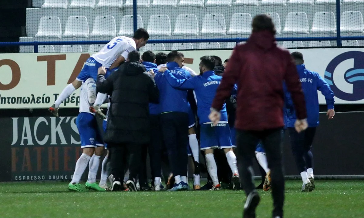 Super League 2: Ο Ιωνικός είναι εδώ - Υπάρχει ζωή στον ΠΑΟΚ Β';