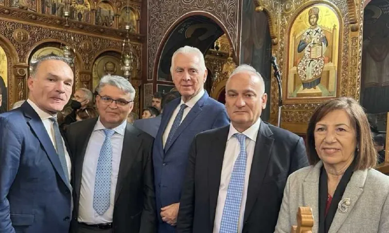 Πολυαρχιερατικό Συλλείτουργο για τον Πολιούχο του Περιστερίου Άγιο Αντώνιο παρουσία Δημήτρη Νατσιού και Ανδρέα Παχατουρίδη