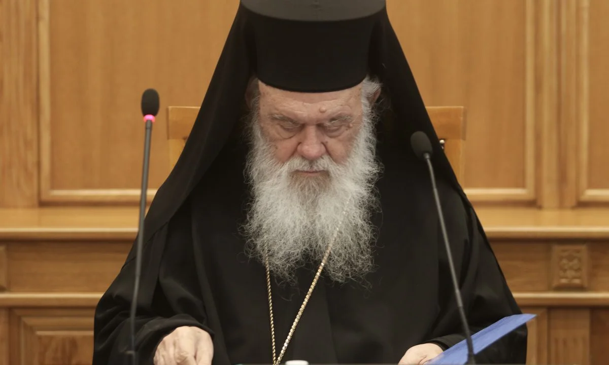 Ιερά Σύνοδο Με σοφία, δωρικότητα στο λόγο της και απαντήσεις σε όλα, τοποθετήθηκε η Ιερά Σύνοδος για το γάμου των ομόφυλων ζευγαριών.
