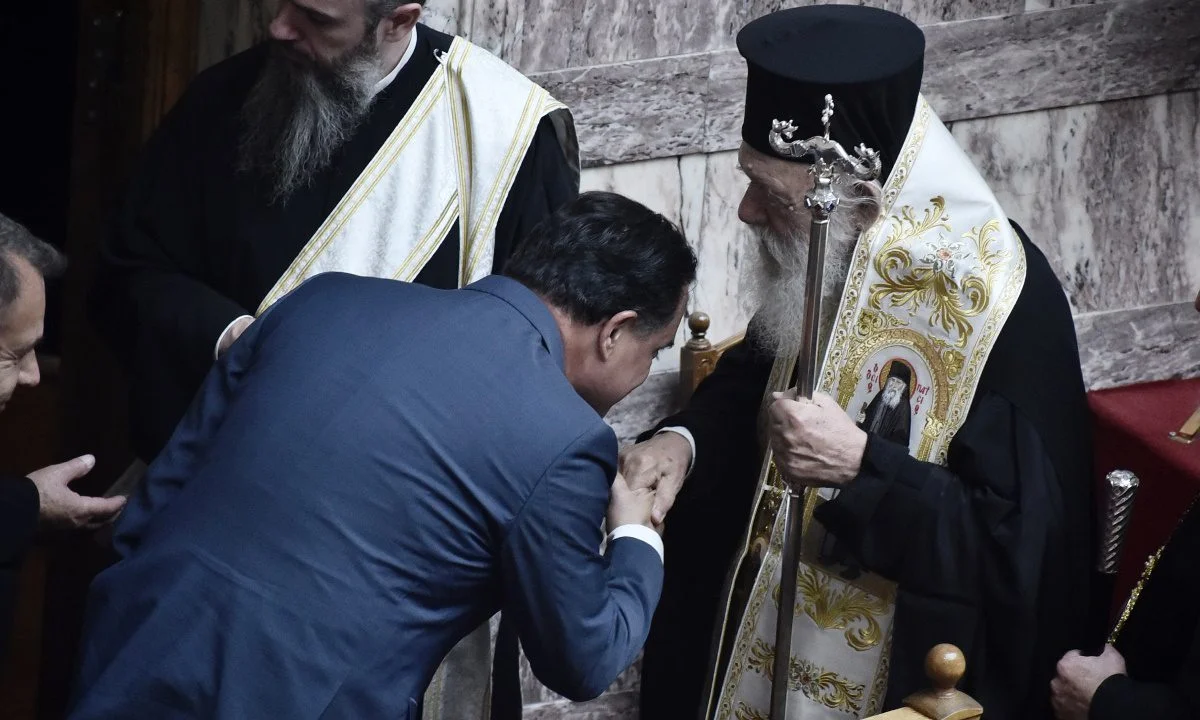 Γάμος ομόφυλων ζευγαριών: Η Ιερά Σύνοδος πήρε ξεκάθαρη θέση στο θέμα του γάμου των ομόφυλων ζευγαριών., Τώρα περιμένουμε Υπουργούς, Βουλευτές