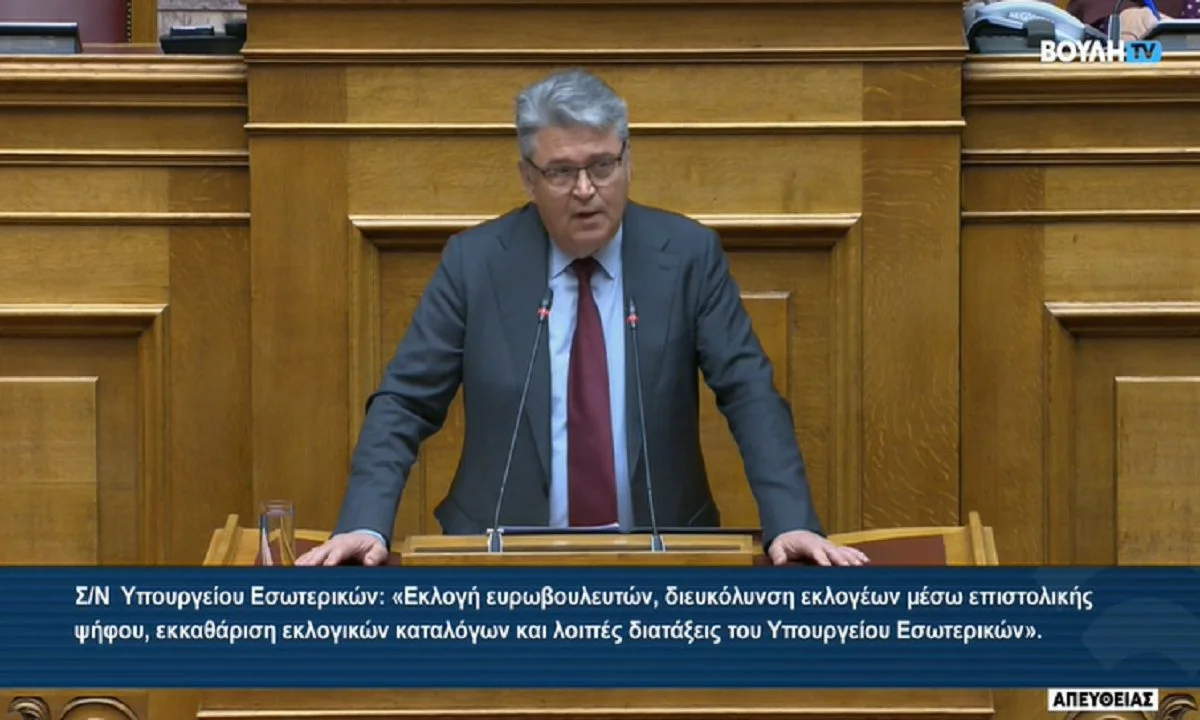 Δημήτρης Νατσιός: Διαβάζω το κείμενο της Ιεράς Συνόδου και αγαλλιώ για τον γάμο ομοφυλόφιλων - Τι έκανε στη Βουλή
