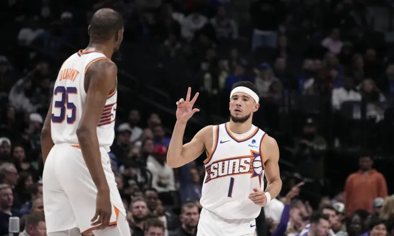 NBA Αποτελέσματα: Παρέλαση στο Ντάλας για τους Σανς - Νίκη αφιερωμένη στον αδερφό τους οι Γουόριορς