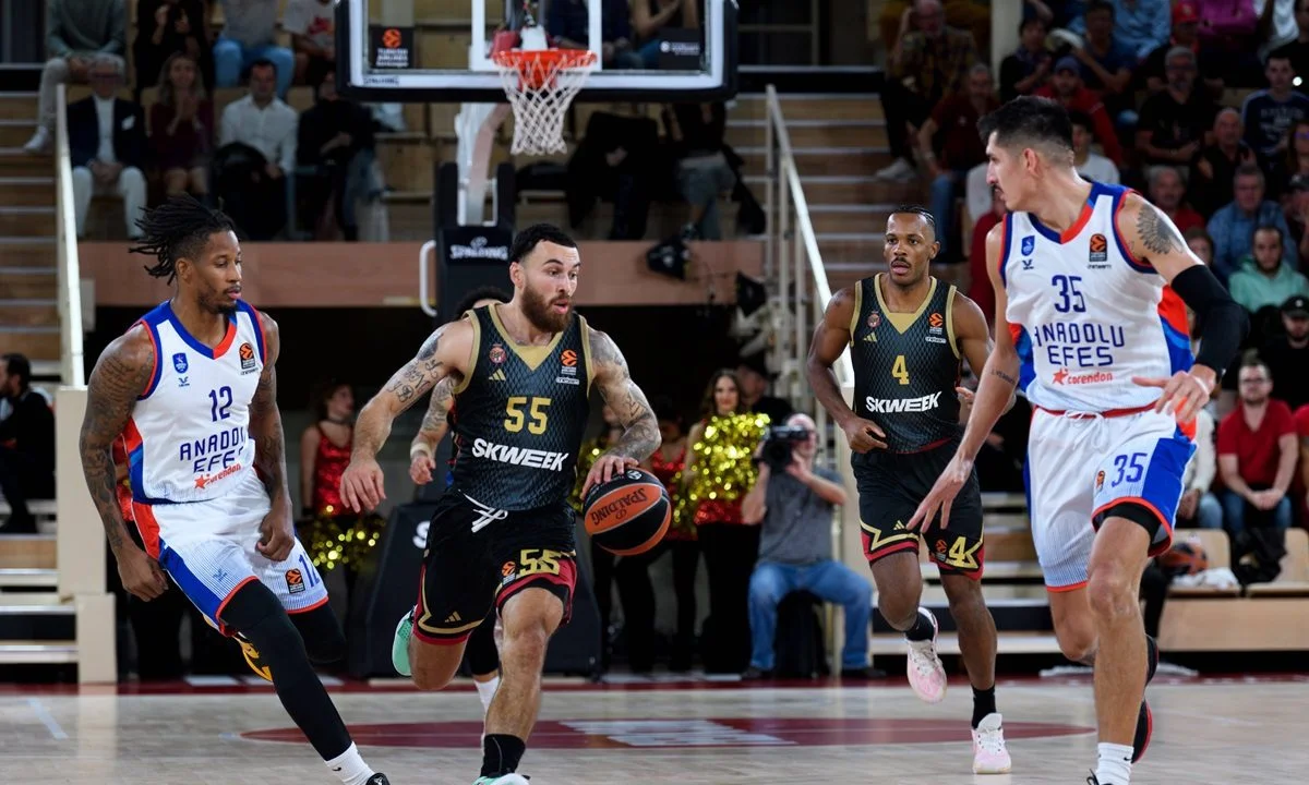 Η 23η αγωνιστική της Euroleague ολοκληρώνεται με σπουδαίες αναμετρήσεις. Η Εφές περιμένει τη Μονακό στο πρώτο χρονικά ματς της βραδιάς.