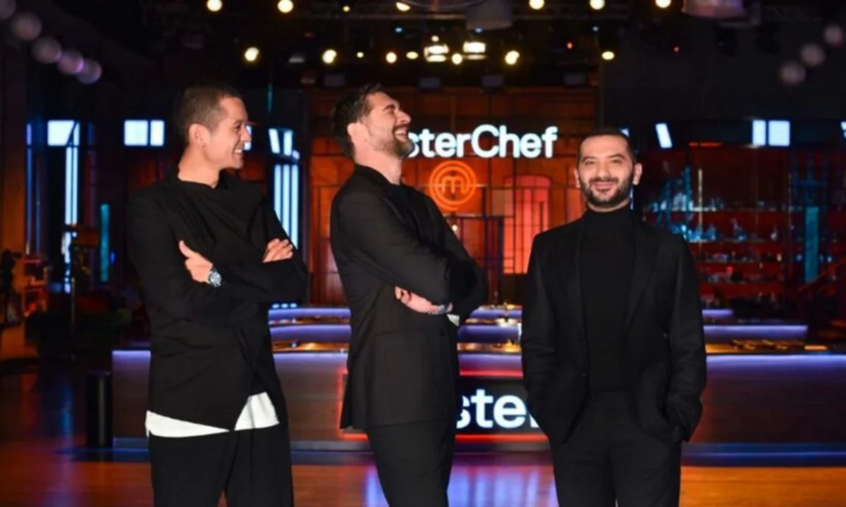 Ανεβάζει ταχύτητα το MasterChef στο Star καθώς το ριάλιτι της μαγειρικής περνάει πλέον στην επόμενη φάση αυτή την εβδομάδα.
