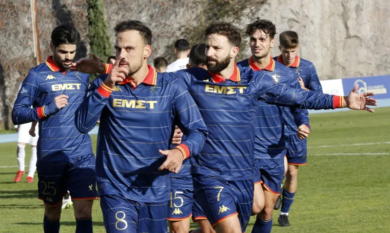 Super League 2: Η ασταμάτητη Καλλιθέα και η πεισματάρα ΑΕΛ - Βαράει διάλυση η Καλαμάτα