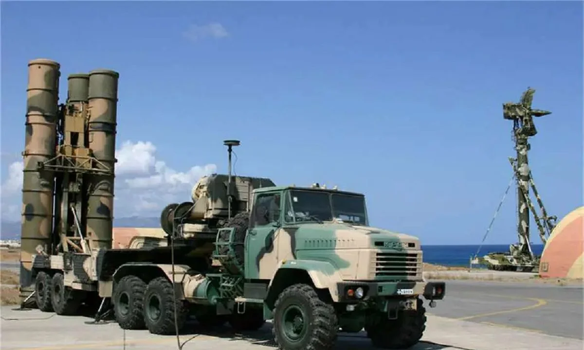 Άρχισε πάλι η συζήτηση για τους ελληνικούς S-300 με δημοσιεύματα στο εξωτερικό να βάζουν τα ρωσικά όπλα του ελληνικού στρατού στην εξίσωση.