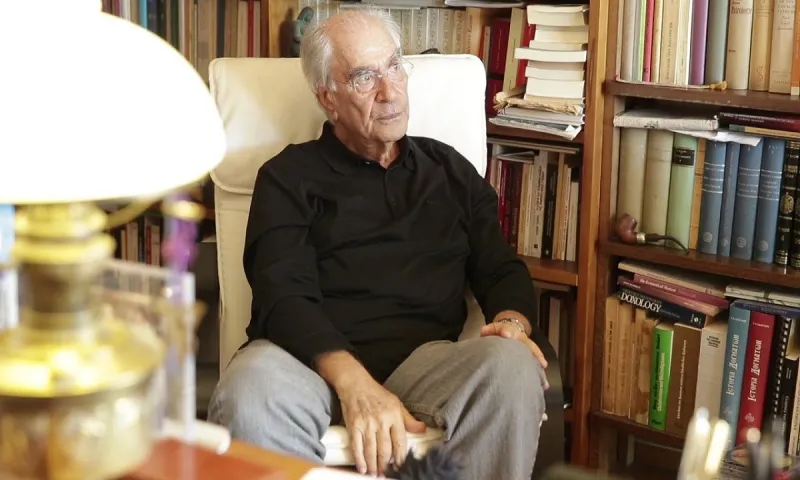 Χρήστος Γιανναράς: Γίνονται νόμοι του Κράτους οι ανέραστες προτεραιότητες και οι ενστικτώδεις ορμές