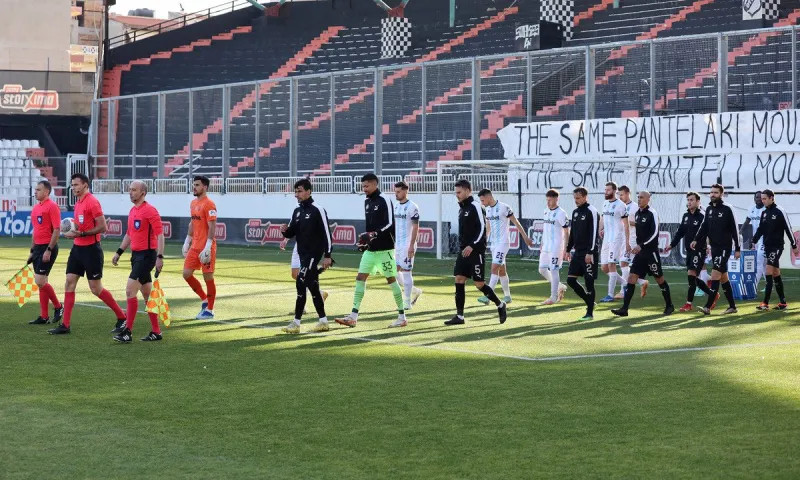 ΟΦΗ - Κηφισιά: Aστείες διαμαρτυρίες και το μπέρδεμα στην αποχώρηση των διαιτητών!