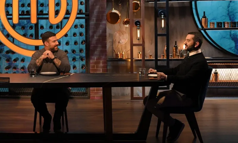 MasterChef highlights 10/2: Αυτός είναι ο 2ος παίκτης που αποχώρησε - Σέρβιρε ωμή πατάτα (vids)