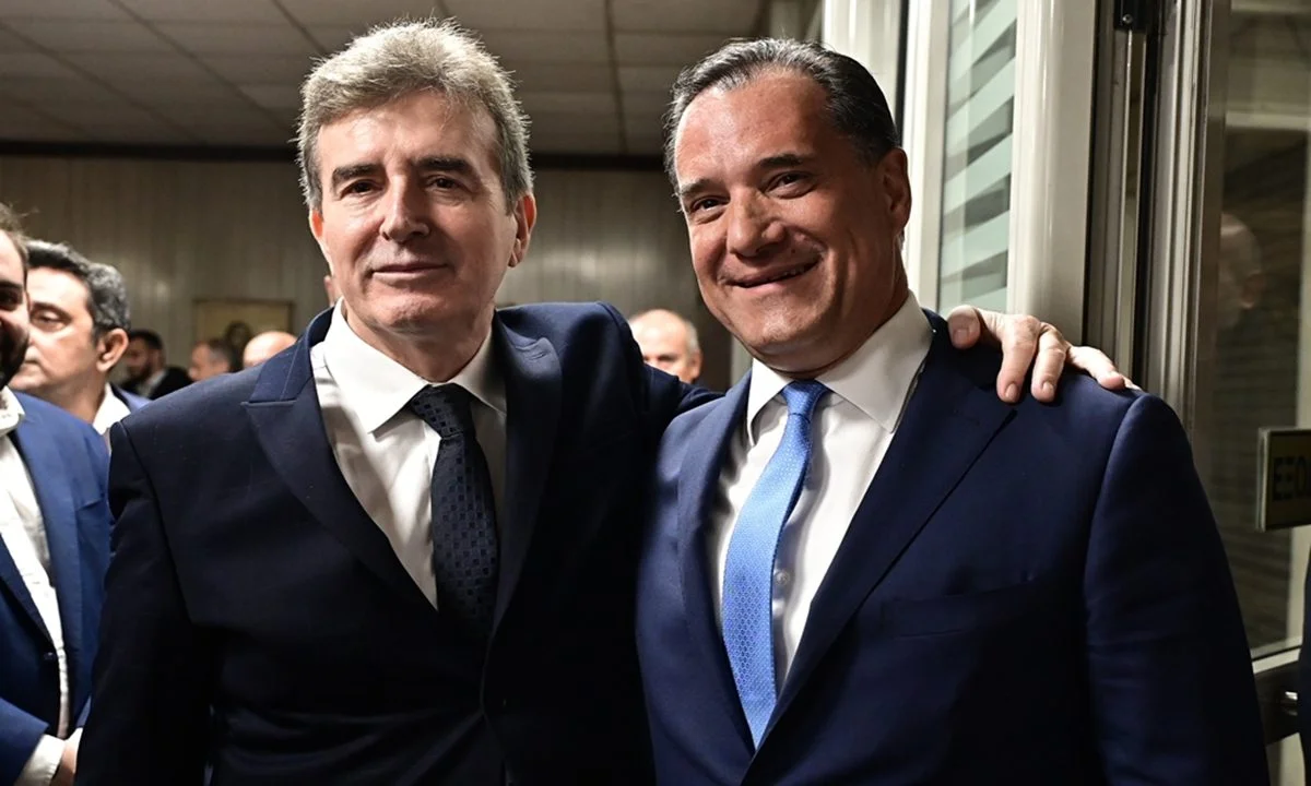 Άδωνις Γεωργιάδης: Ανακοίνωσε ρύθμιση για κλείδωμα της διαφοράς στην τιμή στα 3 ευρώ - Μέχρι χτες έλεγε ότι δεν έχει αυξηθεί η συμμετοχή των ασφαλισμένων