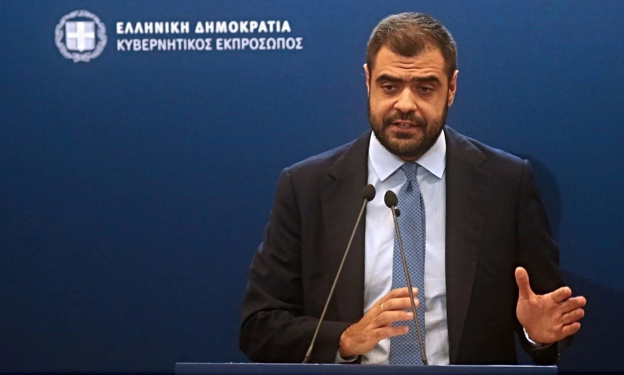 Μεγάλο ρήγμα στη ΝΔ προκάλεσε το νομοσχέδιο για τους ΛΟΑΤΚΙ - Ο Παύλος Μαρινάκης επιχείρησε να υποβαθμίσει τις ευθείες βολές Σαμαρά κατά του Μητσοτάκη.